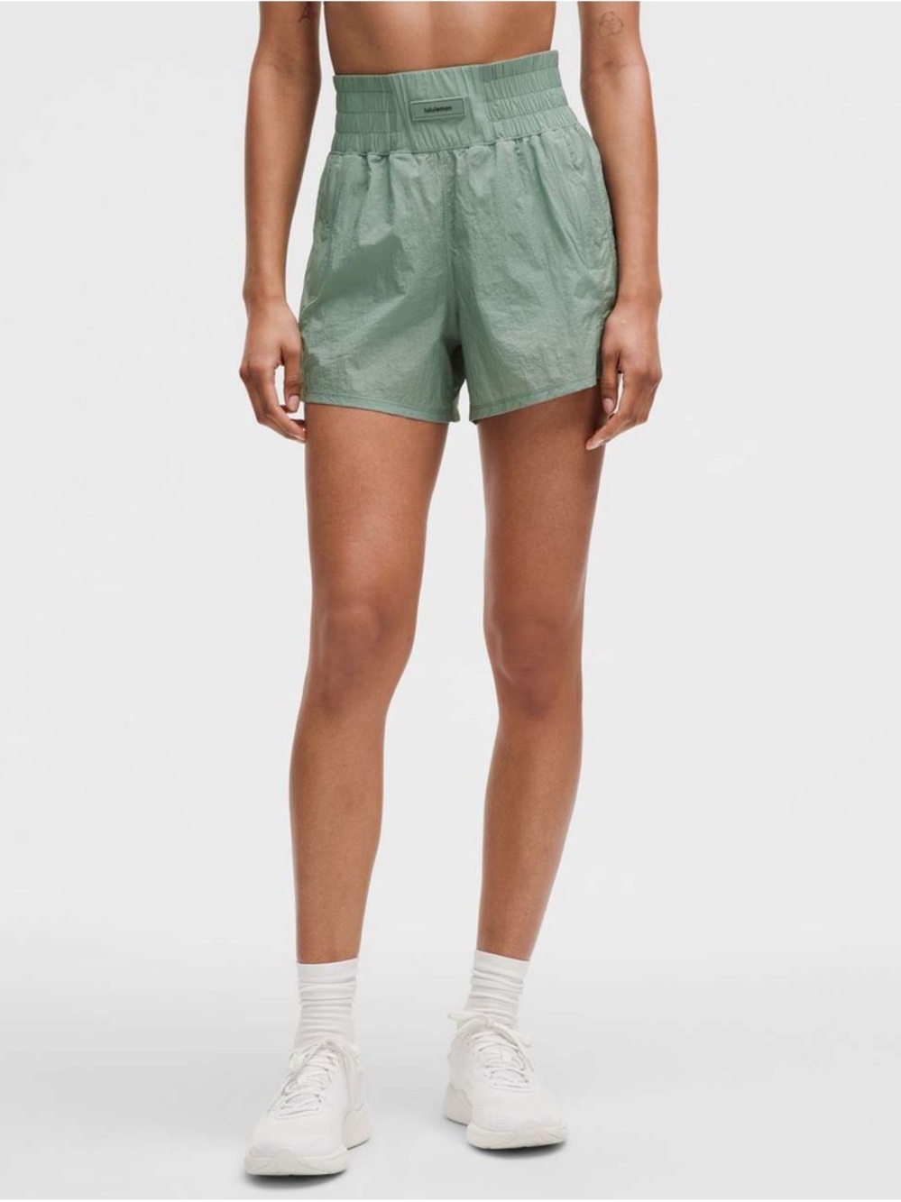 Lightweight Super-High-Rise Training Short 4"